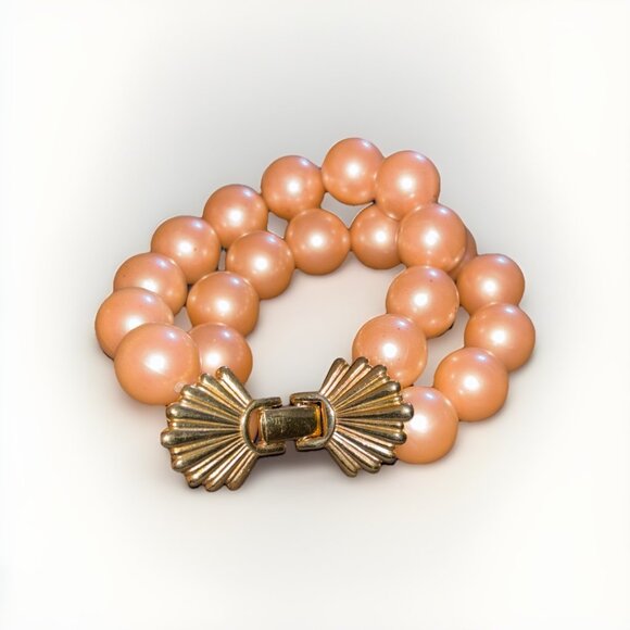 Richelieu Vtg Faux Pearl Clasp Closure Gold Toned Bracelet Romantic Fairycore - Picture 1 of 5